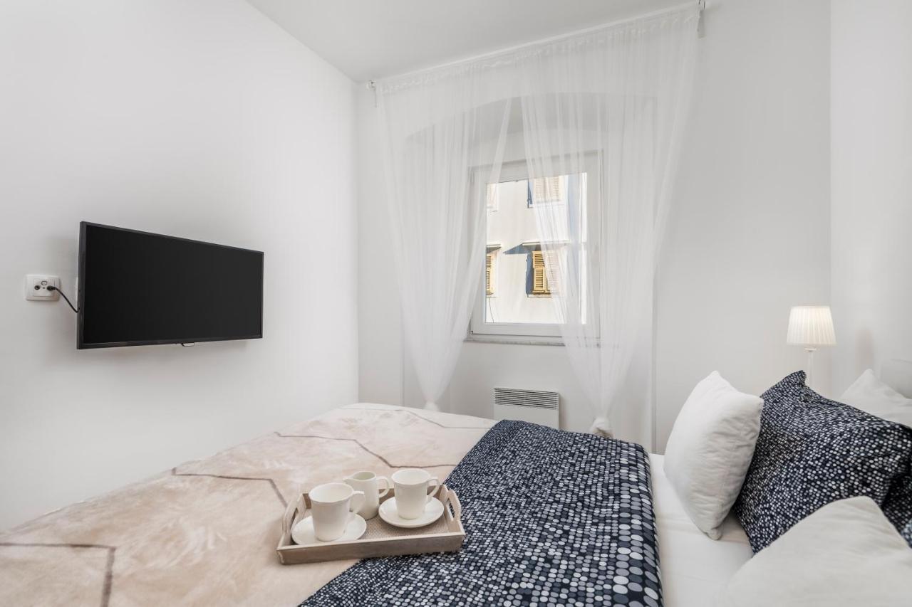 Apartment Opa Gold Rijeka Exterior foto